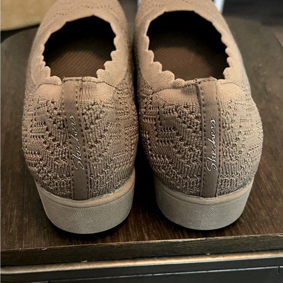 Skechers cooled memory foam beige platforms sz 10 - Picture 3 of 9